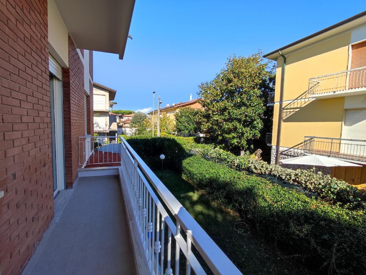 Appartamento Casa Violina Lido di Camaiore Esterno foto
